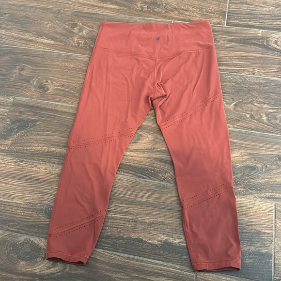 Athleta It's A Wrap 7/8 Leggings - Picture 7 of 11